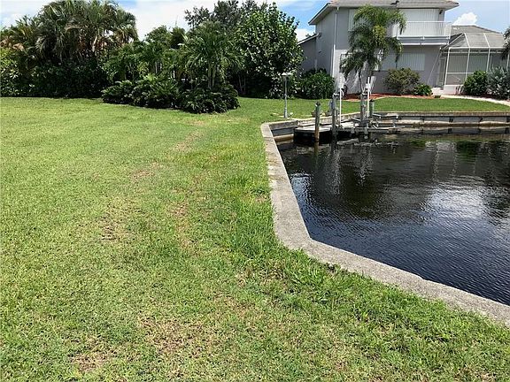 4th image of 2209 Via Veneto Dr