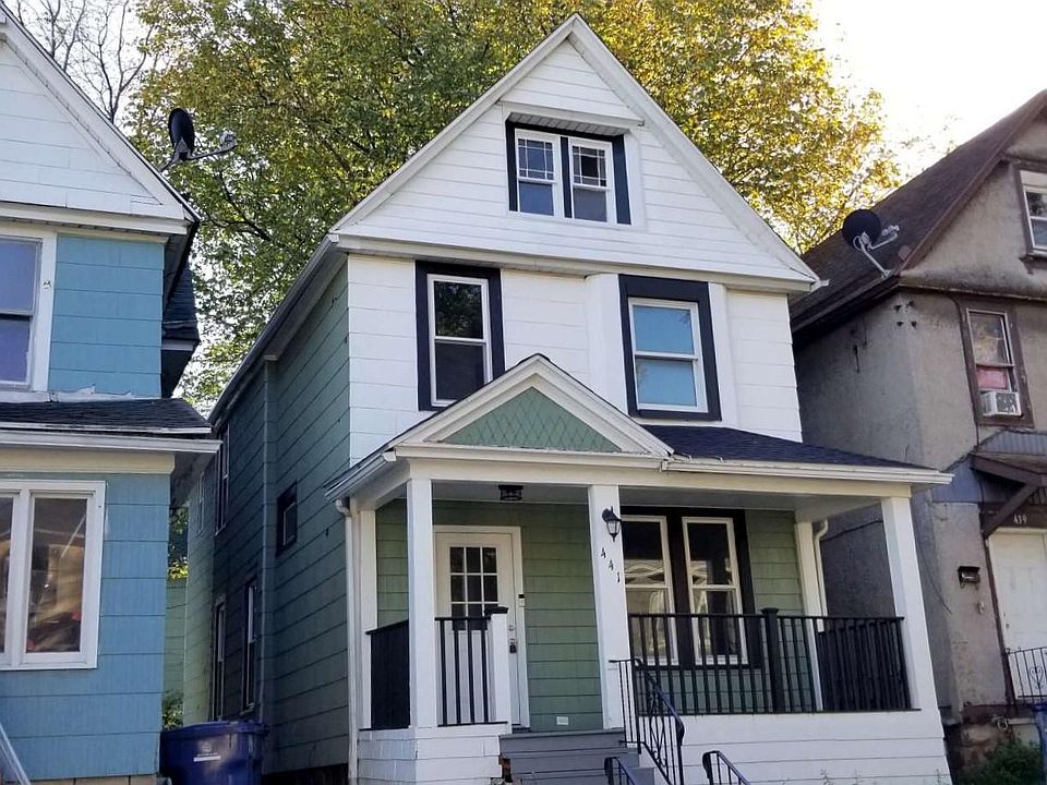 1st image of 441 Parkdale Ave