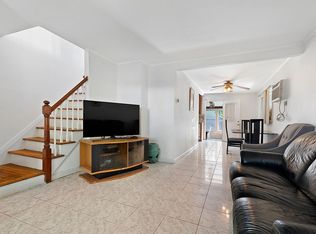 16018 73rd Ave, Fresh Meadows, NY 11366