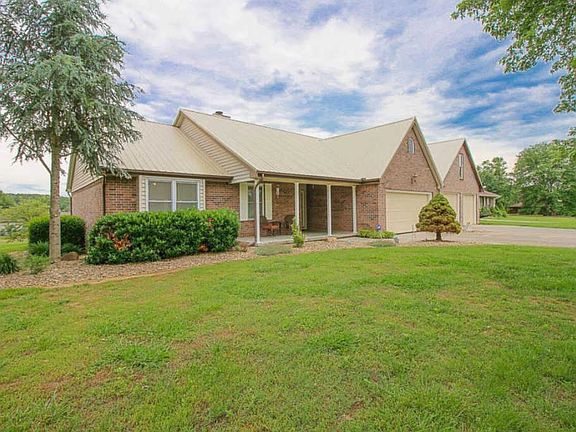 4th image of 605 Mount Laurel Dr