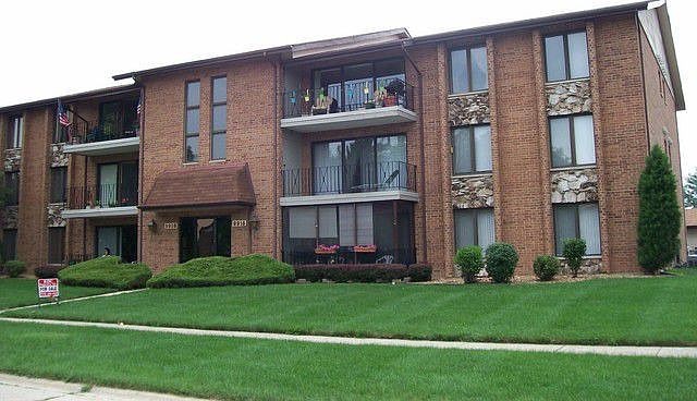 1st image of 9918 Shady Ln APT 1NE