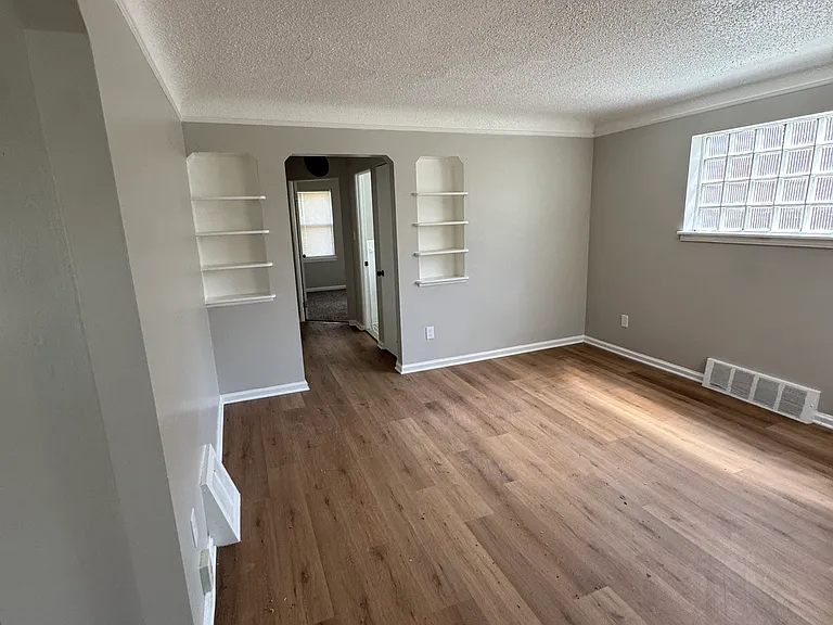 18268 Faust Ave — Photo 5