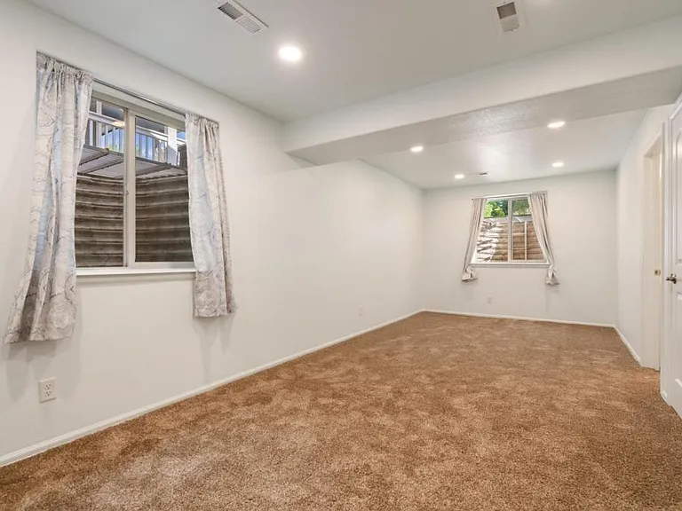 4415 Wolcott Dr — Photo 9