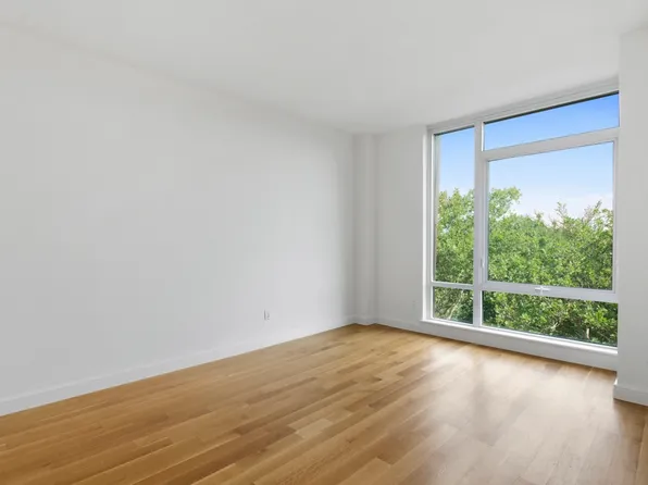 101 Bedford Avenue image 1 of 26