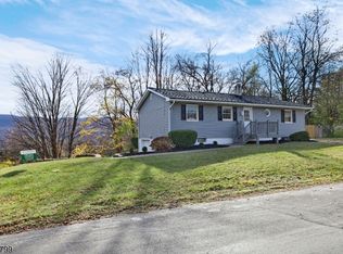 6 Van Buren Ave, Vernon, NJ 07462