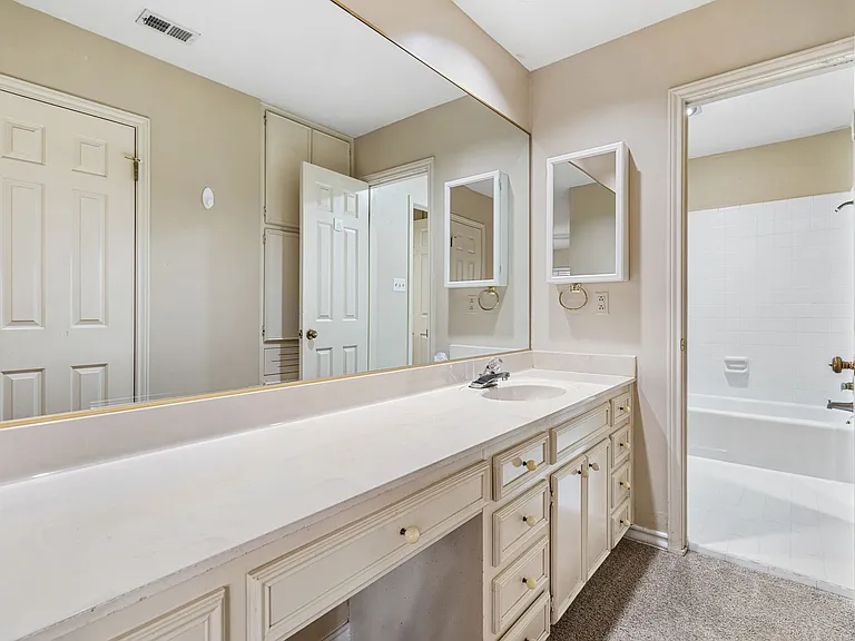 2408 Enfield Rd #211 — Photo 47