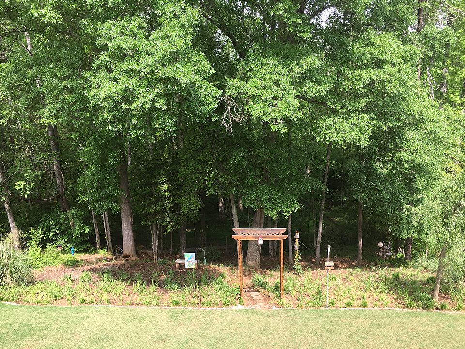 2nd image of 337 Harkins Bluff Dr