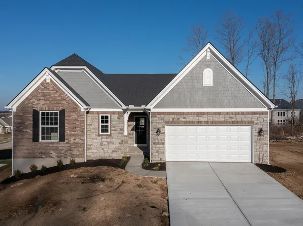 8015 Preservation Dr, Alexandria, KY 41001