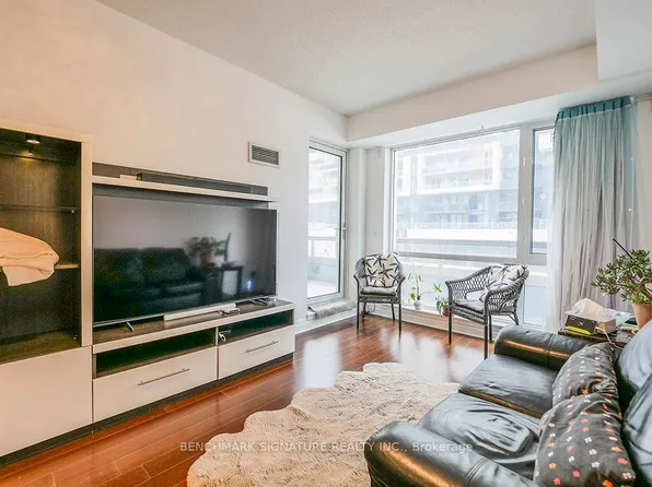 8110 Birchmount Rd #315E, Markham, ON L6G 0E3