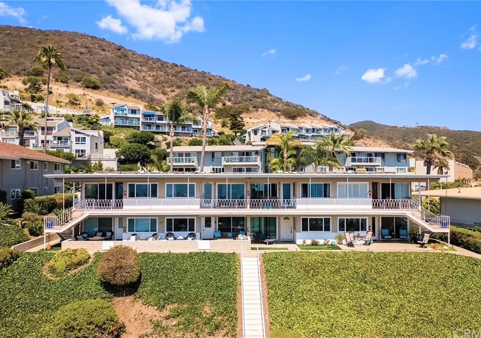 Ocean View Single Level Laguna Beach Condo! — Photo 2