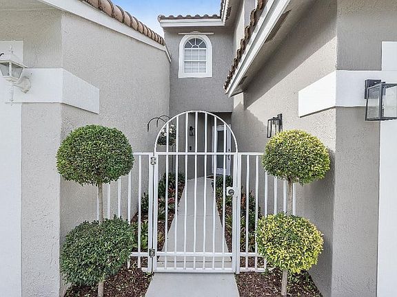 4th image of 5610 NW 120th Terrace Lot 161