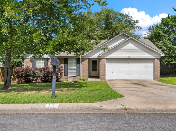13 Holly Brook Cv