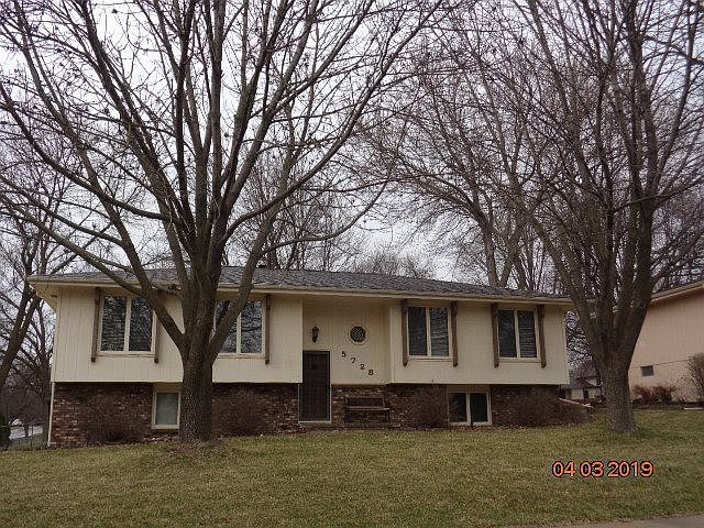 1st image of 5728 S 152nd St