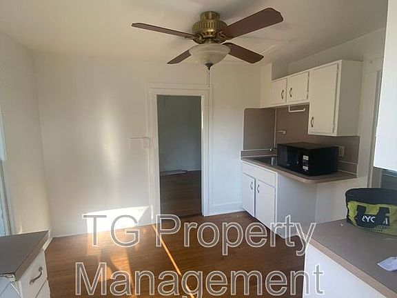 2nd image of 32 Sanford St Unit C