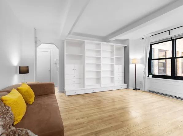 300 West 23rd Street image 1 of 6