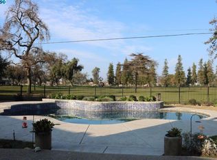 2630 W Border Links Dr, Visalia, CA 93291