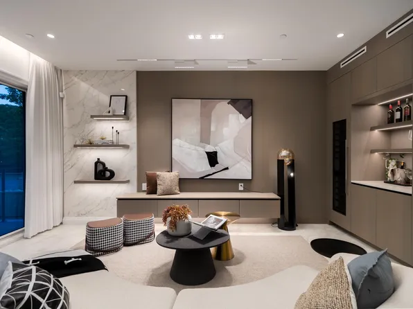 4007 W 19th Ave, Vancouver, BC V6S 1E2