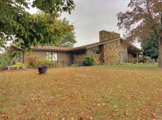 215 Hendricks Rd, Lewisport, KY 42351