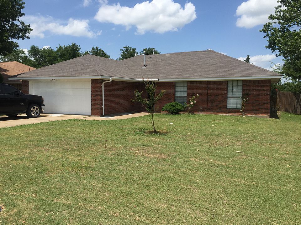 1st image of 3409 S Carolina Dr