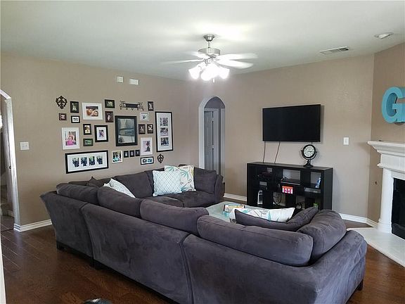 4th image of 2616 Pinto Dr