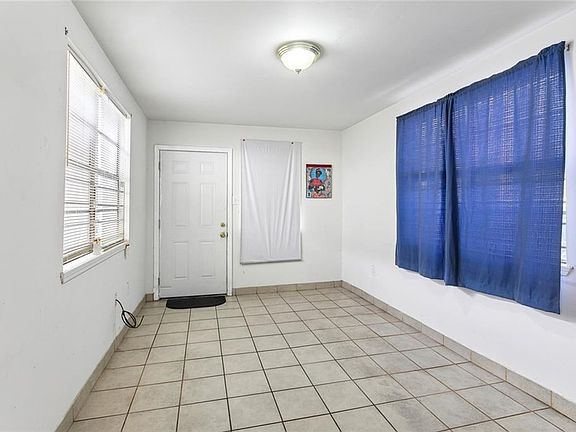 4th image of 2721 Palmyra St