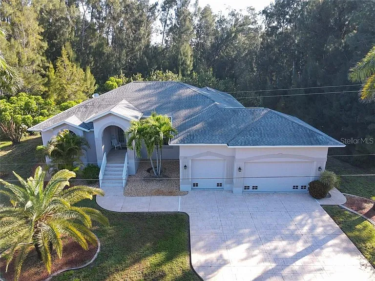 100 Spaniards Rd — Photo 1