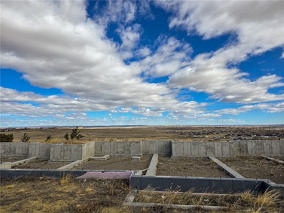 5th image of 3801 Windy Point Way