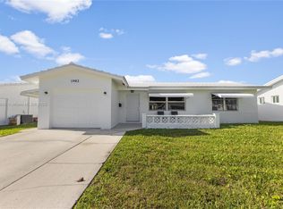 1902 SW Roma Way, Boynton Beach, FL 33426
