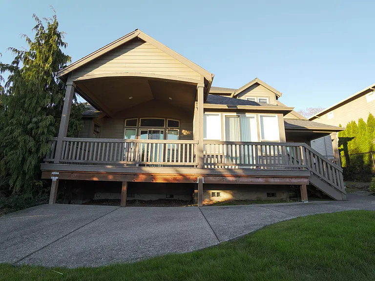9706 SE Hillcrest Rd — Photo 6