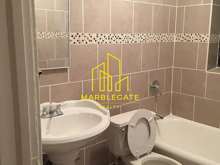 333 Park Ave #211 — Photo 4