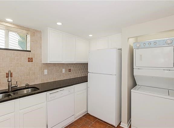 4th image of 7105 NW Chapel Woods Ln
