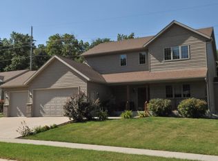 2320 Tee Time Rd SE, Rochester, MN 55904