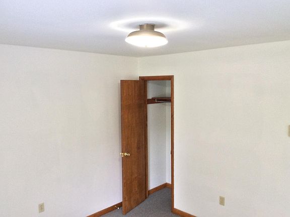 5th image of 1226 W Washington St #A