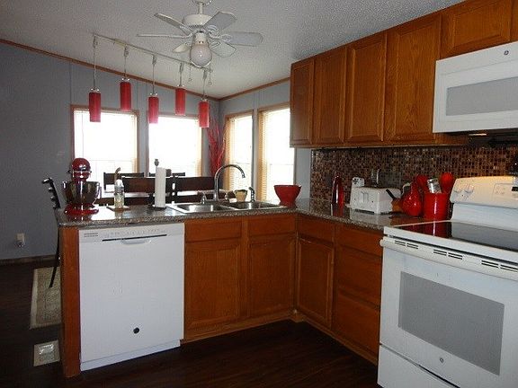 5th image of 1088 Sunset Ln