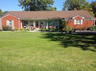 2016 S Riley Hwy, Shelbyville, IN 46176