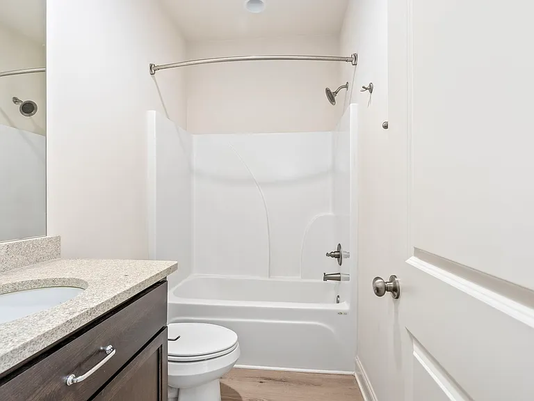 762 N Donahue Dr #3 — Photo 10