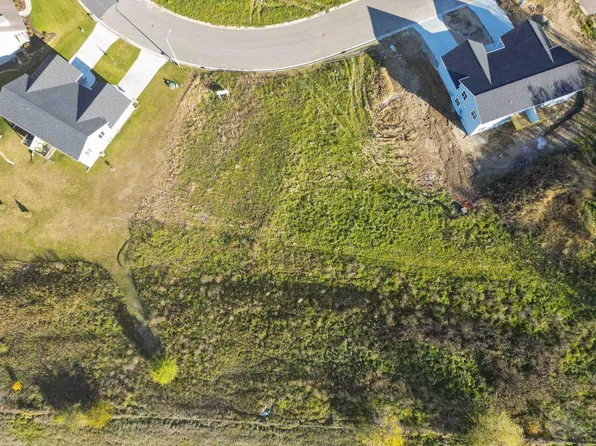 514 Ford Drive #118, Barneveld, WI 53507