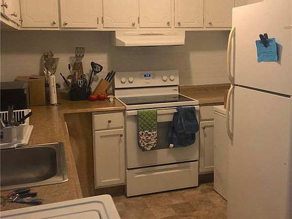 4th image of 4710 Leadenhall Dr