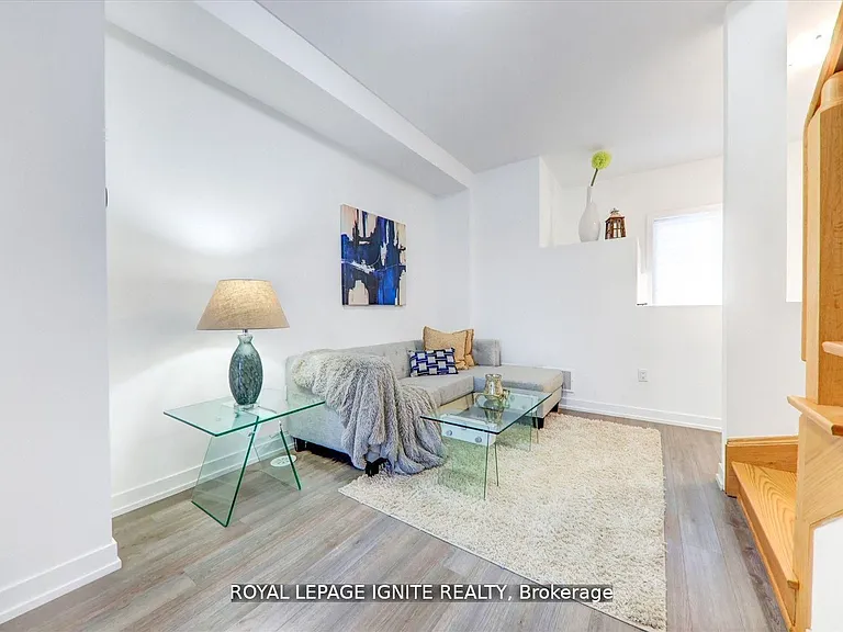 167 Downsview Park Blvd — Photo 6
