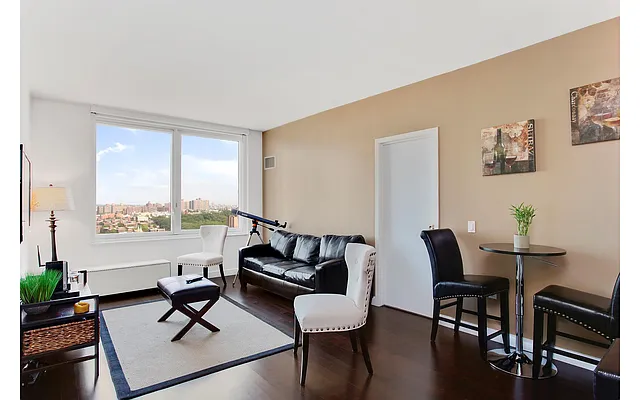 Rented by Douglas Elliman | media 19