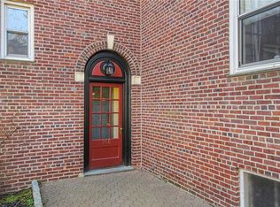 786 Palmer Rd APT 2F, Bronxville, NY 10708