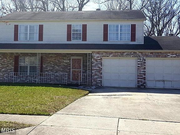 2nd image of 823 Falcon Dr