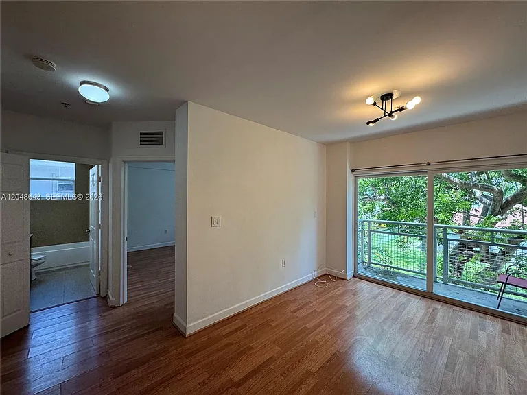 529 NE 62nd St #203 — Photo 7
