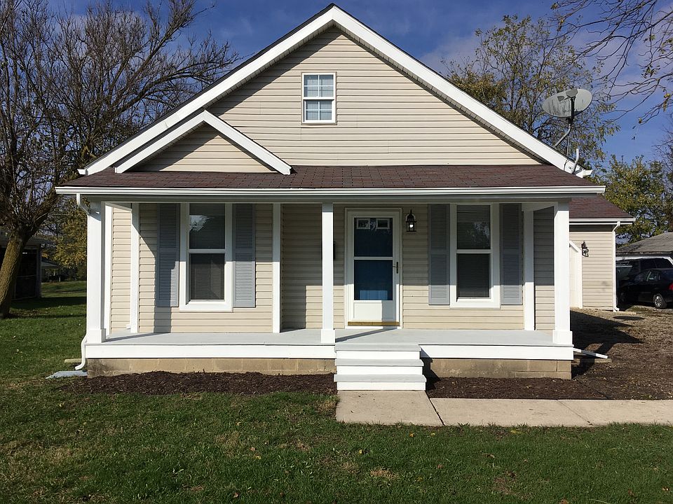 1st image of 303 E 1st St