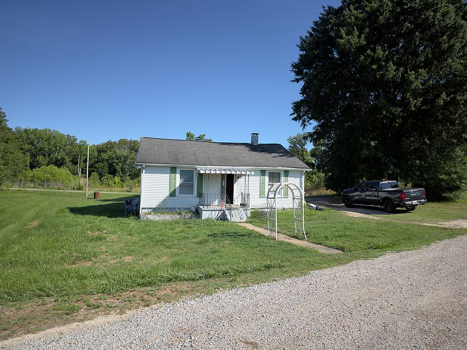2nd image of 230 Eastwood Dr