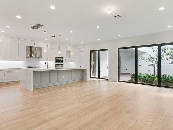 5th image of 13136 Alton Rd
