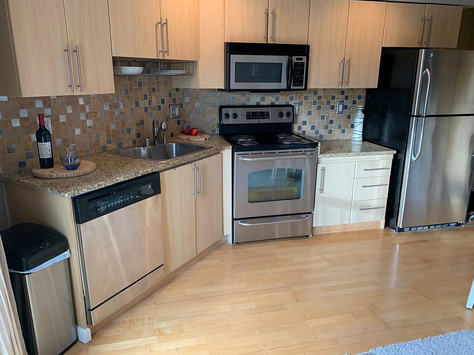 Stainless steel appliances including dishwasher