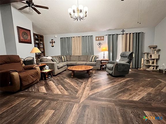 2nd image of 108 Ea St