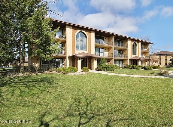 2nd image of 15146 Evergreen Dr APT 1A