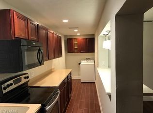 250 10th St NE, Naples, FL 34120